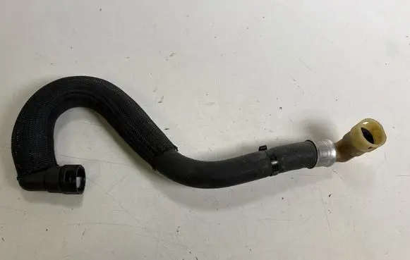 Ford Mustang VI Engine coolant pipe/hose BR3318K579AB