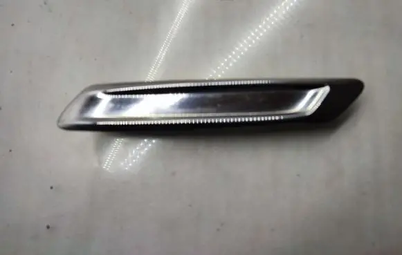 BMW 5 F10 F11 Front fender indicator light 7336648
