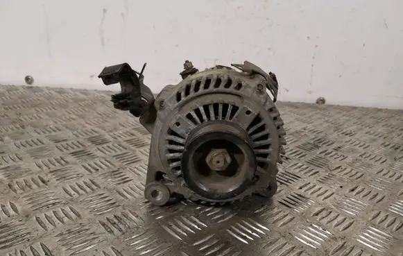 Toyota Avensis Verso Generator/alternator 2706028160
