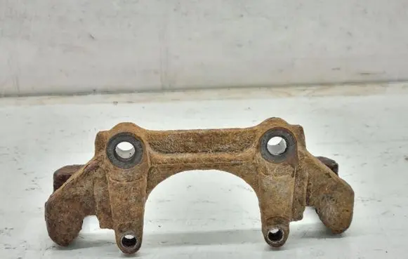 Volkswagen PASSAT B5.5 Front Brake Caliper Pad/Carrier 