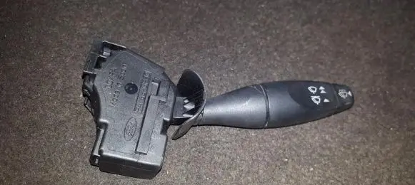 Ford Focus Wiper control stalk 98AG17A553CC