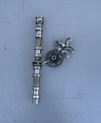 Mercedes-Benz E W211 Camshaft A6510500901