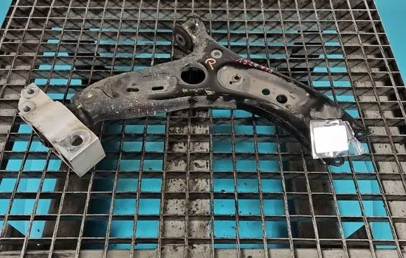 Volkswagen PASSAT B7 Front control arm IMPRK1527295