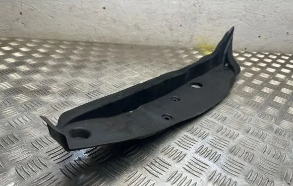 Mercedes-Benz GLC C253 Fender end trim A2538890125