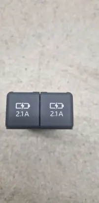 Toyota RAV 4 (XA50) USB socket connector 8553233020