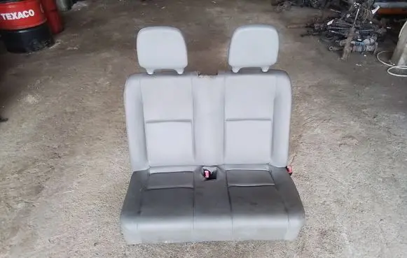Volkswagen II LT Front double seat 