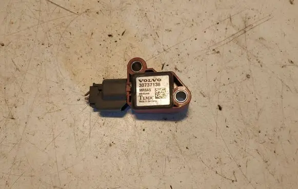 Volvo V50 Airbag deployment crash/impact sensor 30737138