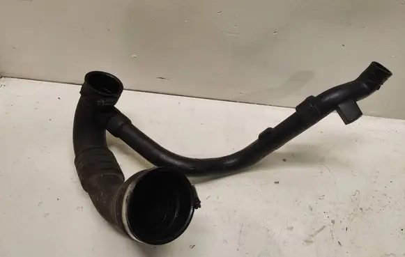 Audi A4 S4 B5 8D Intercooler hose/pipe 8D0129615A
