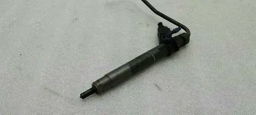 Mercedes-Benz S W222 Fuel injector A6540700087