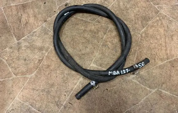 Mercedes-Benz S W220 Engine coolant pipe/hose A2208320994