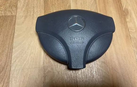Mercedes-Benz A W168 Steering wheel airbag 1684600098