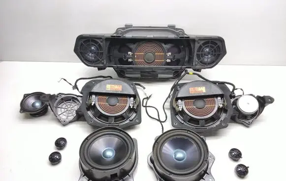 Mercedes-Benz S W221 Audio system kit A2218205202 A2218201002 A2218201202