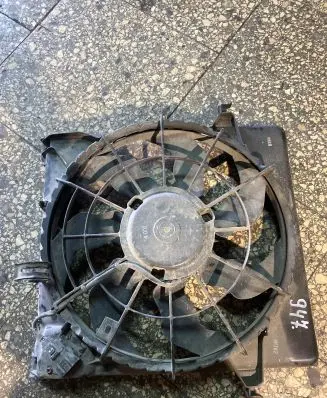 KIA Ceed Radiator cooling fan shroud