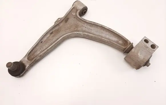 Opel Vectra C Front lower control arm/wishbone 024413015