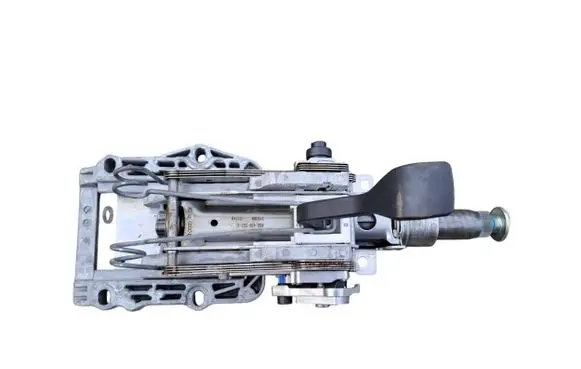 Steering wheel axle