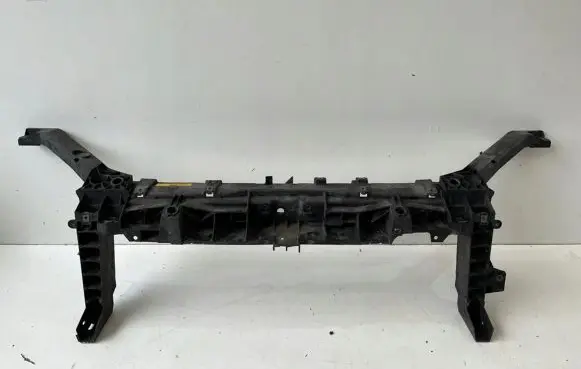 Renault Trafic III (X82) Top upper radiator support slam panel 93868911