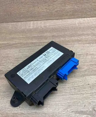 Renault Laguna I Door central lock control unit/module 7700421261A