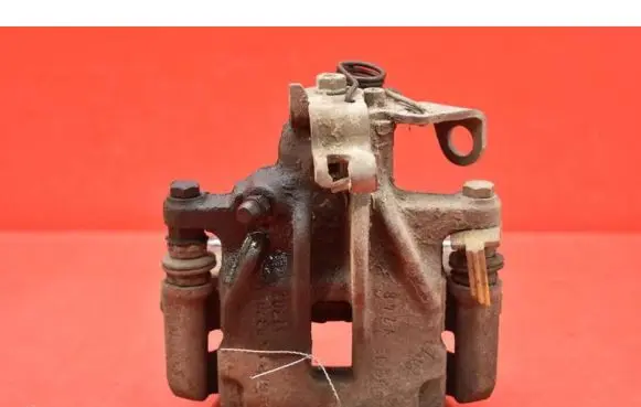 Renault Trafic I Rear brake caliper
