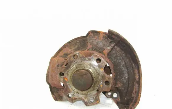 Mitsubishi Pajero Front wheel hub