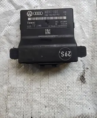 Volkswagen Touran I Gateway control module 1K0907530E 1K0907951