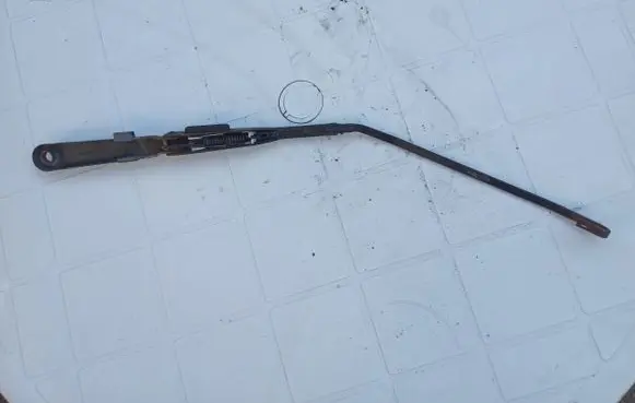 Iveco Daily 3rd gen Windshield/front glass wiper blade 180005697