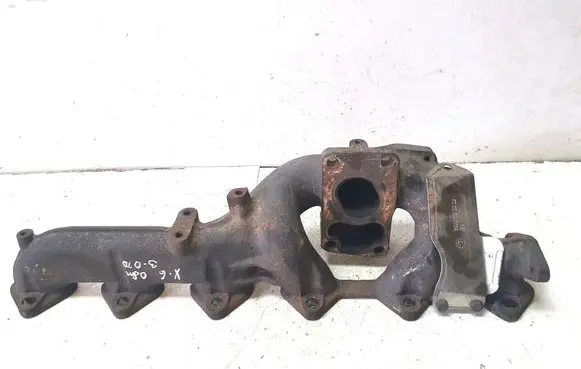 BMW X6 E71 Exhaust manifold 68736810