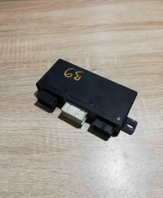 BMW 5 E39 Door control unit/module 8377601