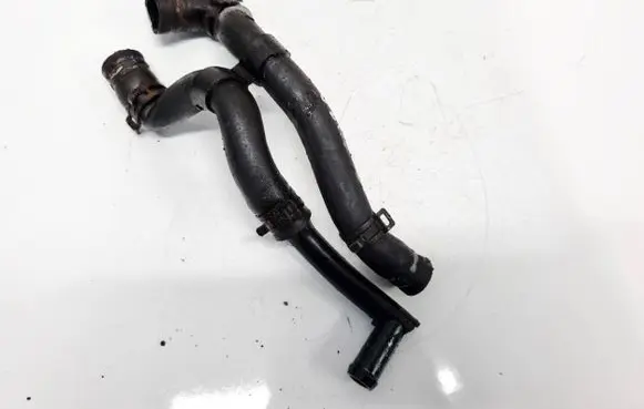Skoda Superb B6 (3T) Engine coolant pipe/hose