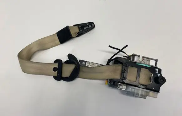 Volkswagen Touareg II Front seatbelt 7p0857705f