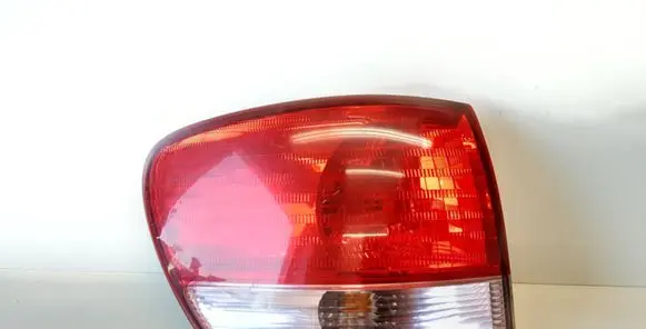 Toyota Avensis Verso Rear/tail lights