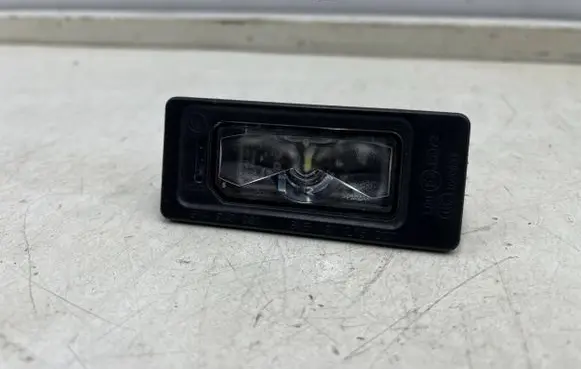 Seat Arona Number plate light 5na943021