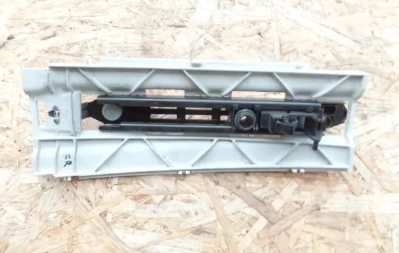 Opel Vectra C Seat belt height adjuster 2020498 14807001