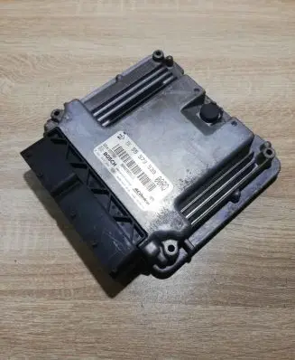 Opel Insignia A Engine control unit/module ECU 55573539 0281015774