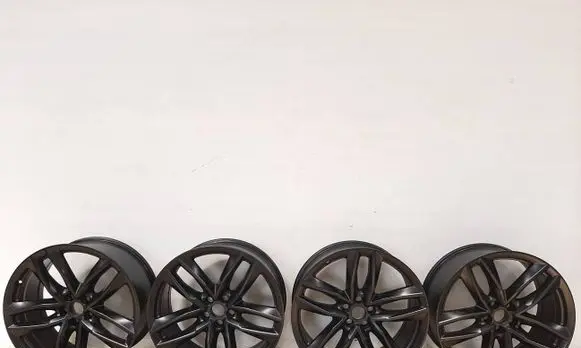 Audi Q7 4M R21 alloy rim 4M0601025S