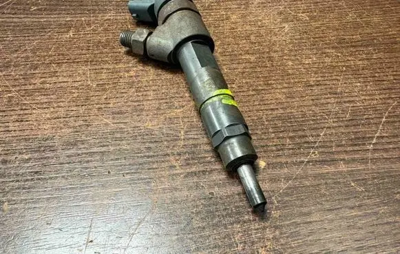 Iveco Daily 3rd gen Fuel injector 0445120002