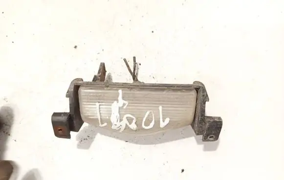 Mazda 3 I Number plate light p3664