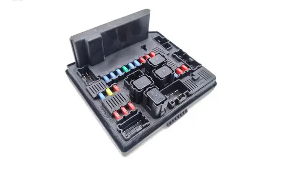 Nissan Qashqai Fuse module 284B7-JD01B