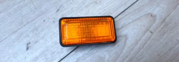 Volkswagen Golf II Front fender indicator light 1h0949117a