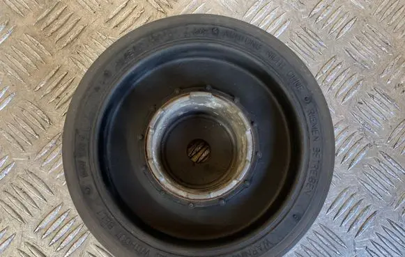 BMW 3 E90 E91 Crankshaft pulley 7793882