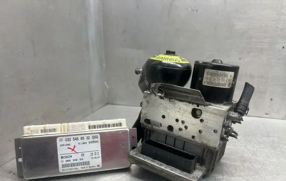 Mercedes-Benz E W211 ABS Pump 0265250111 A0054319712