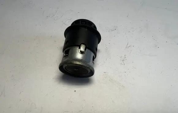 Skoda Octavia Mk2 (1Z) Cigarette lighter 1J0919307