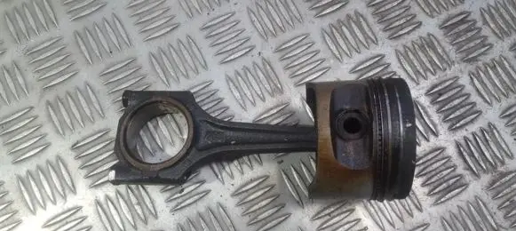 Opel Corsa B Piston with connecting rod 0052 c14nz