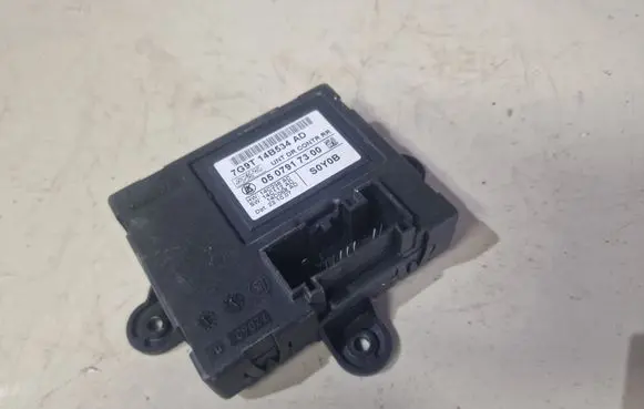 Ford S-MAX Door control unit/module 7G9T14B534AD