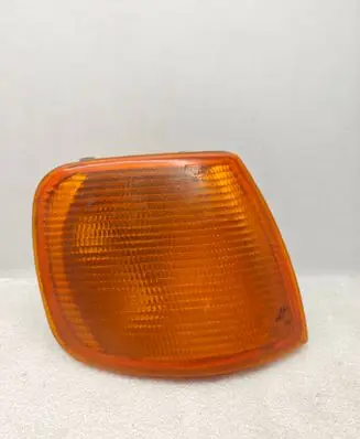 Ford Sierra Front indicator light 48702 2022300000