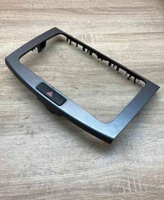 Volkswagen PASSAT B6 Radio/GPS head unit trim 3AA858069H