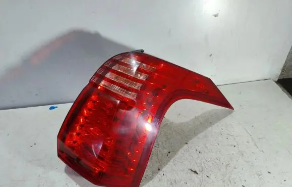 Peugeot 5008 Rear/tail lights
