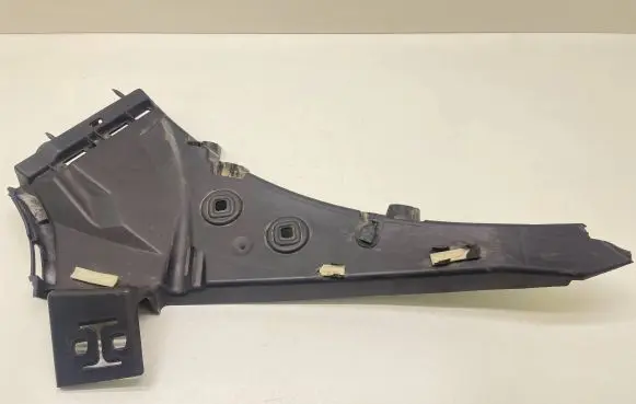 Audi Q7 4L Front bumper mounting bracket 4L0807284