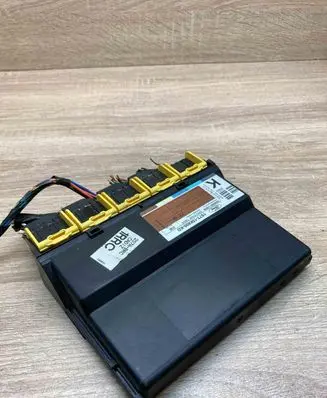 Ford Mondeo Mk III Comfort/convenience module 1S7T15K600KD 5WK48743E WITHPLUG