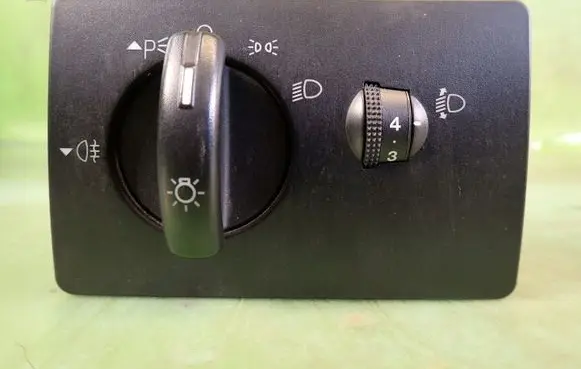 Ford Focus Headlight wiper switch 7M5T13A024EA