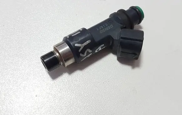 Subaru Legacy Fuel injector 182022917